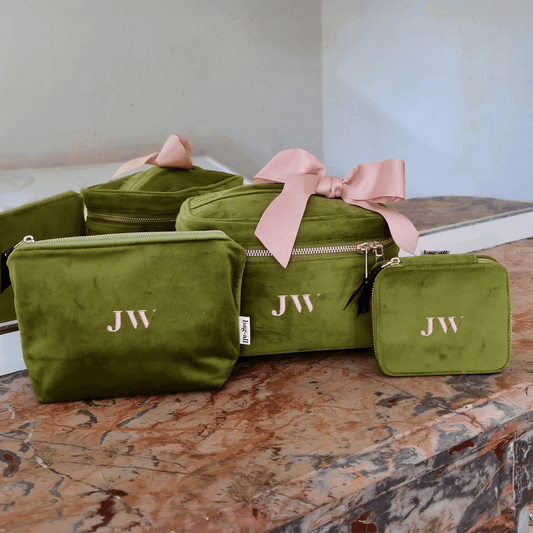 Bag-all eco velvet green 3-pack makeup and jewelry pouches with pink bows personalized with initials JW