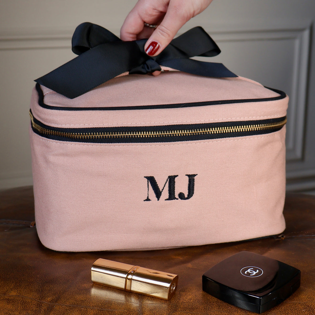 Mittlere Box für Make-up & Kosmetik mit Einlege-Organizer – Rosa/Zartrosa