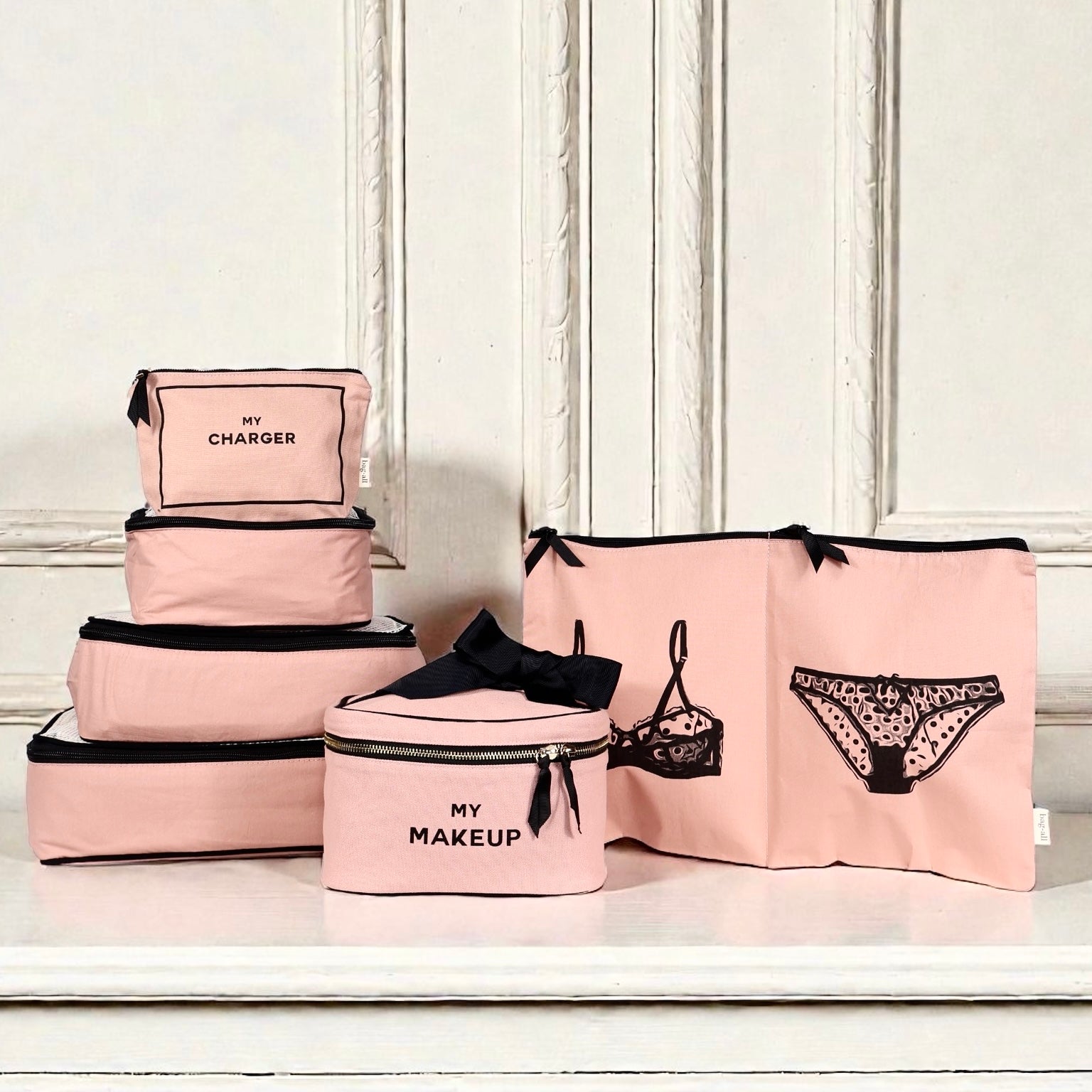 Travel Glam Lot de 4 : Organiser, Lingerie, Maquillage et Technologie, Rose/Blush
