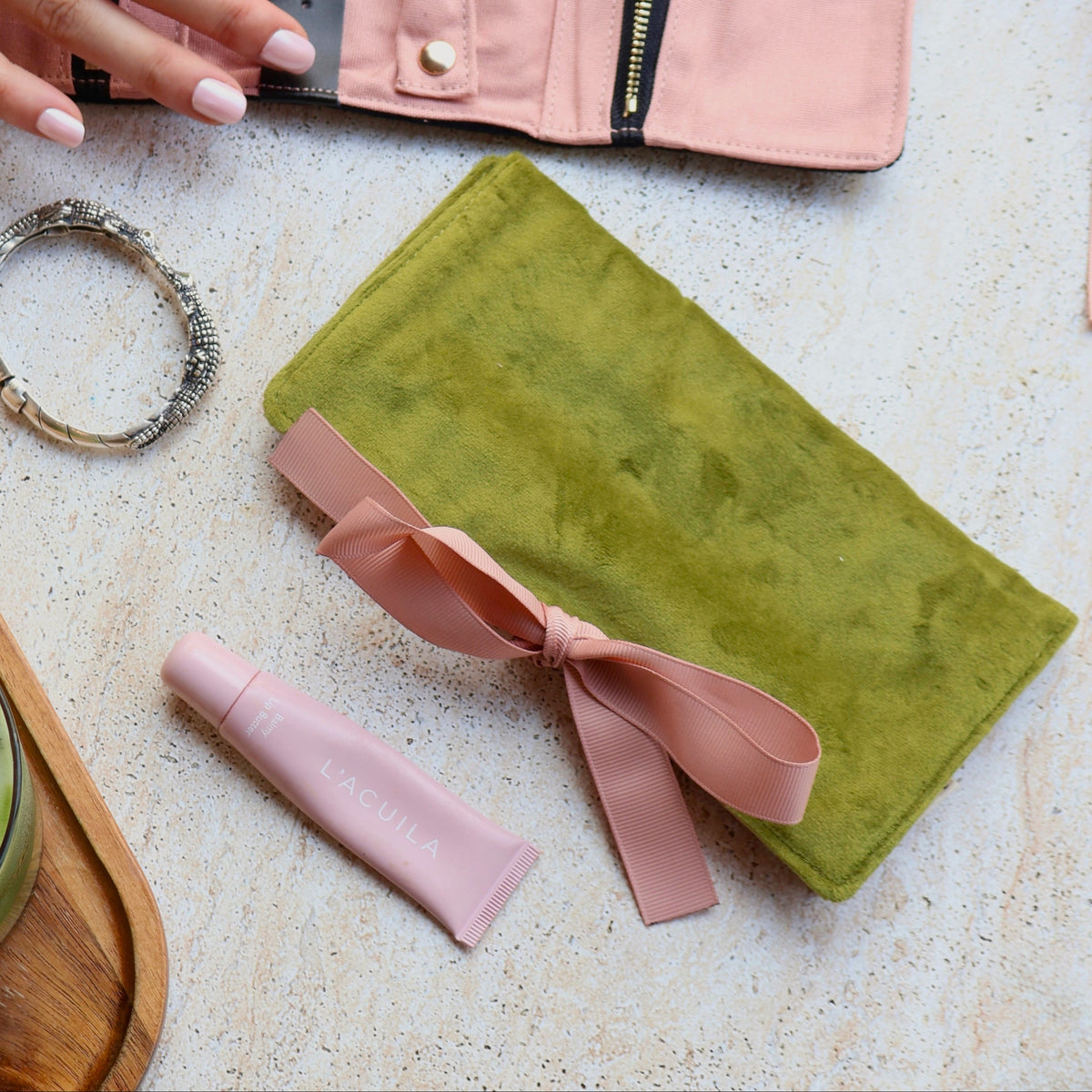 Rouleau à bijoux couture, moyen – Éco-Velours – Matcha Green