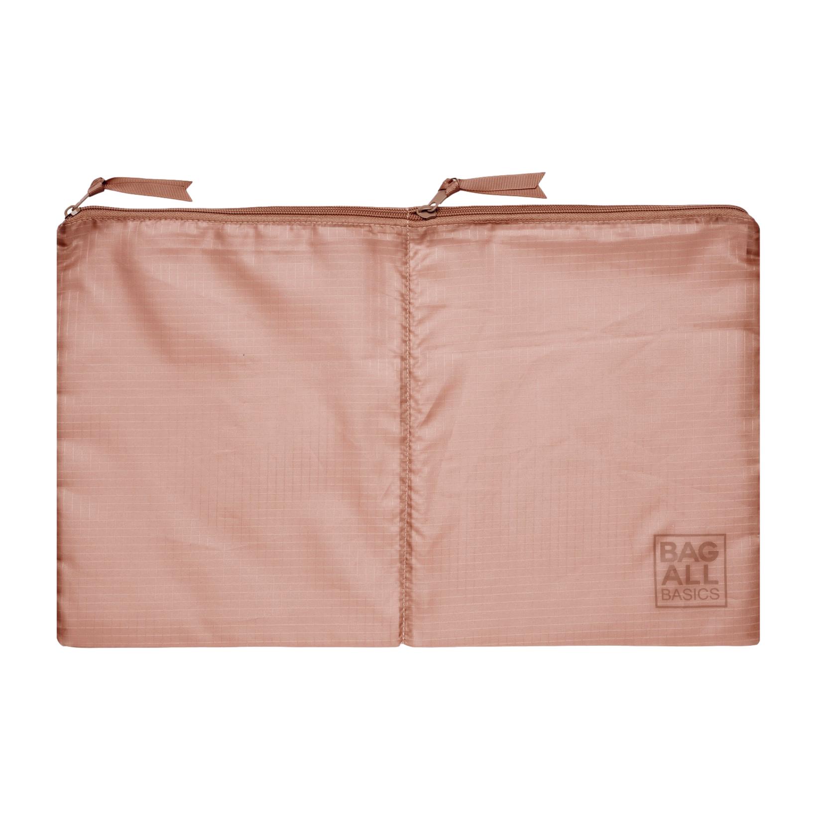 Bag-all Packing Bags Set in recycled nylon, pink blush double compartment organizer with zipper closure, eco-friendly travel storage solution from sustainable materials