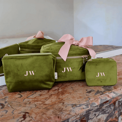 Bag-all eco velvet green 3-pack makeup and jewelry pouches with pink bows personalized with initials JW