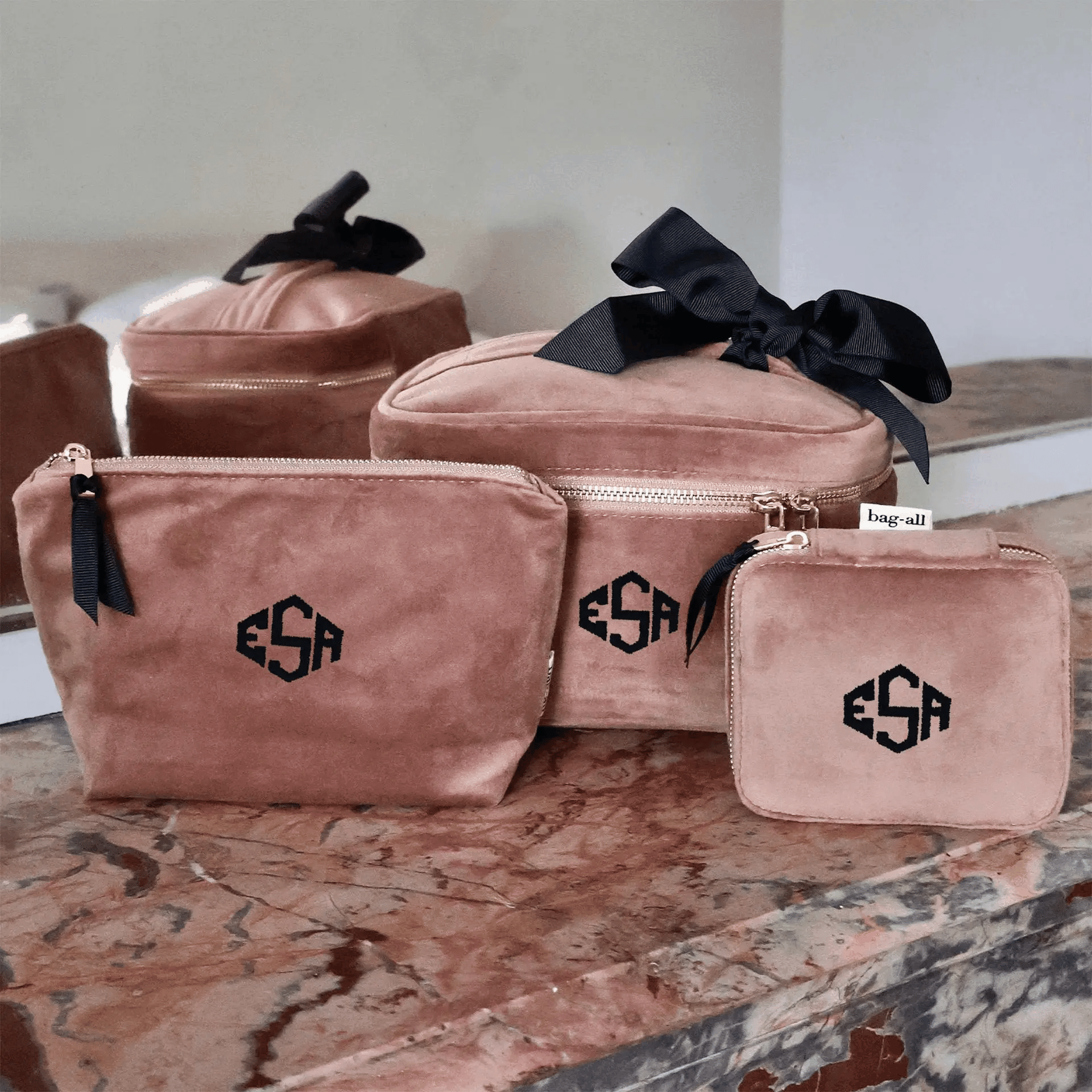 Bag-all eco velvet pink 3-pack makeup and jewelry gift set with black monogram and zipper pulls