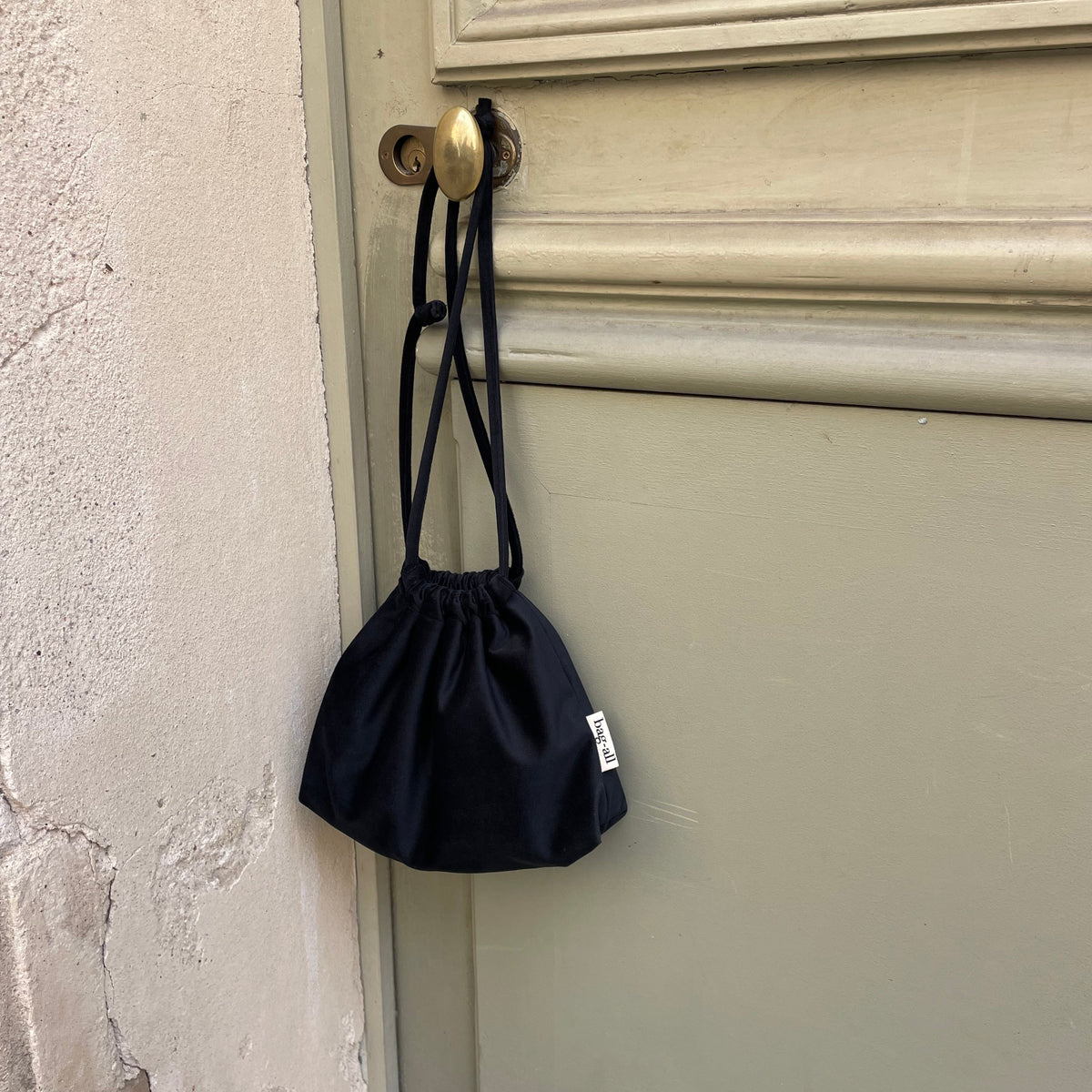 Trousse à cordon pour organiser le maquillage – Éco-Velours – Jetset Black