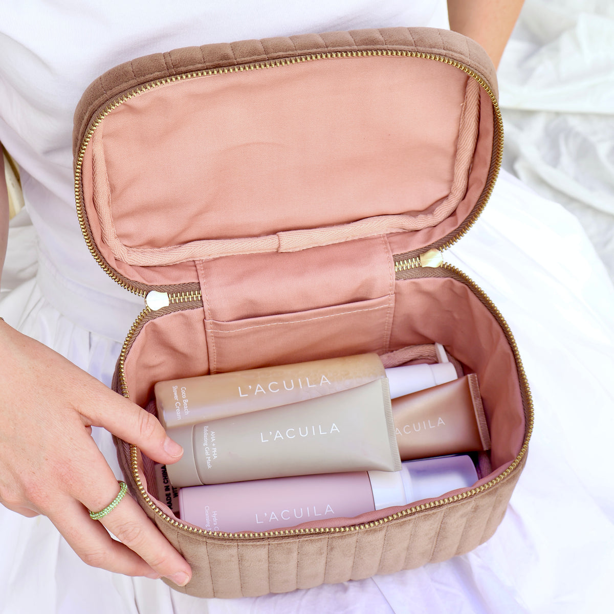 Ma boîte à cosmétiques – Éco-Velours Matelassé – Latte Taupe