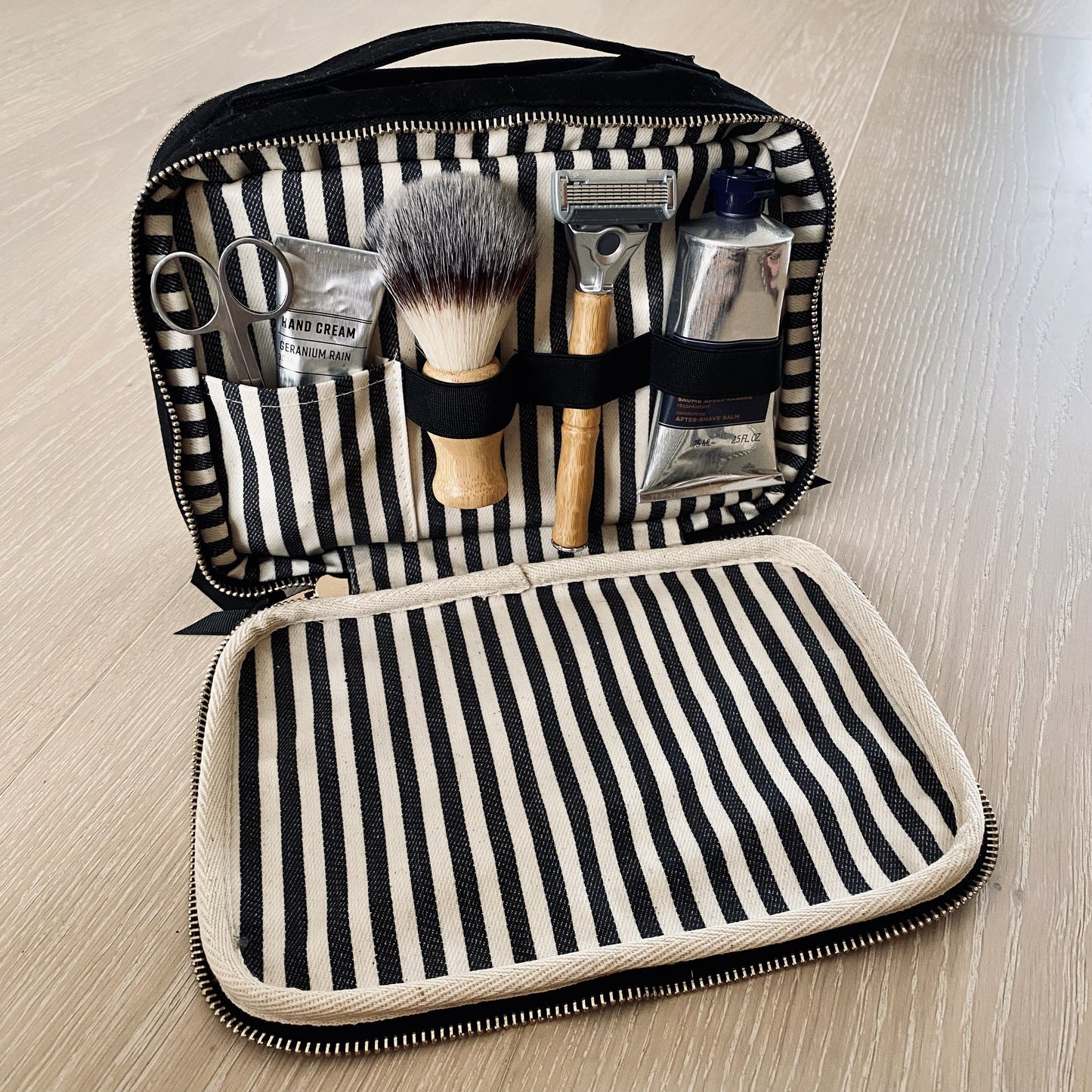 Trousse de Toilette Double face, Noire "Double Sided Toiletry Case"